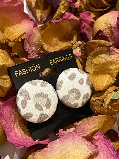 Taupe earrings - Fancy Cosas